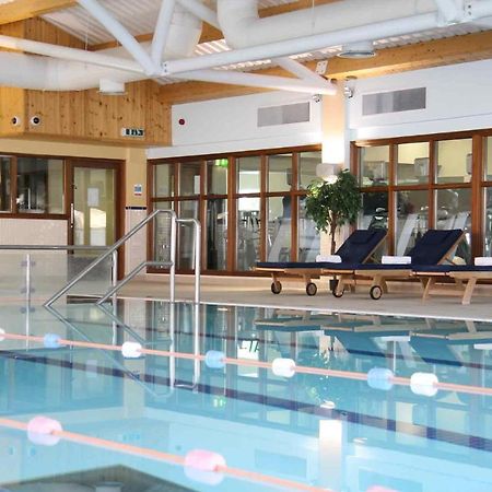 אניס Auburn Lodge Hotel & Leisure Centre מראה חיצוני תמונה